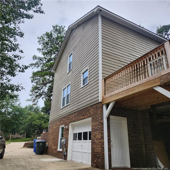 Building Photo - 6205 Gambrill Ct