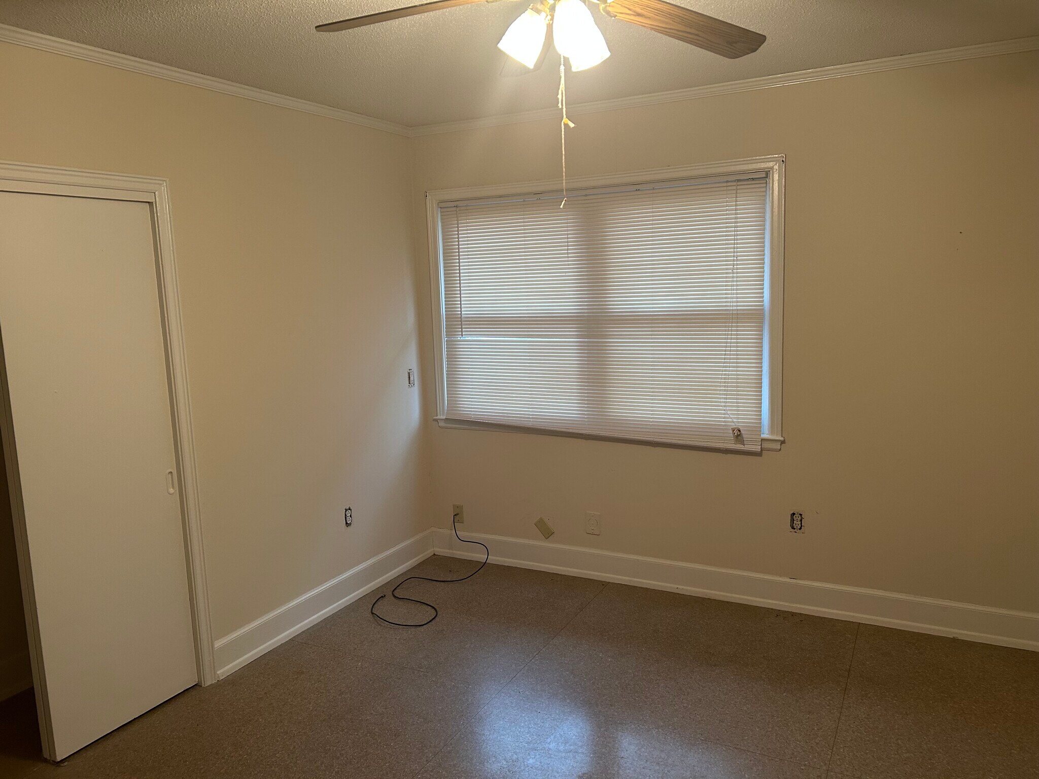 Building Photo - 1234 M Ave