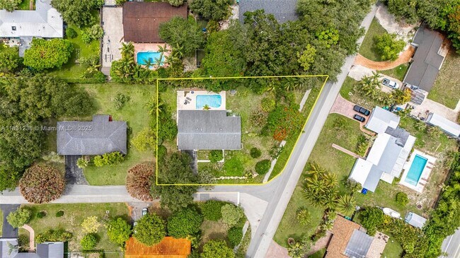 Building Photo - 8225 SW 117th Terrace