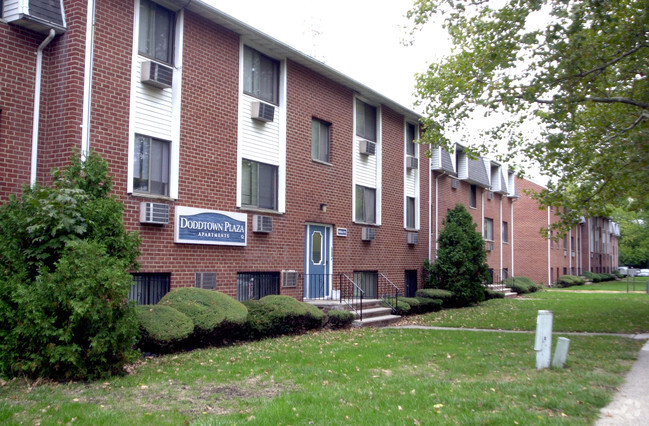 Building Photo - Doddtown Plaza Apartment