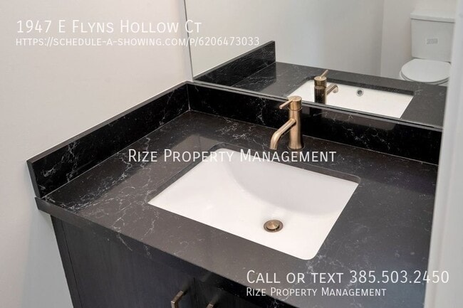 Building Photo - 1947 Flyns Hollow Ct