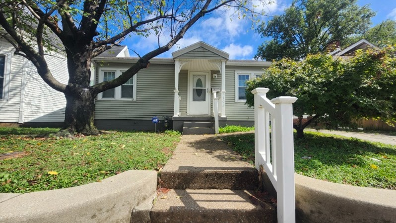 Primary Photo - 1306 Henning Ave