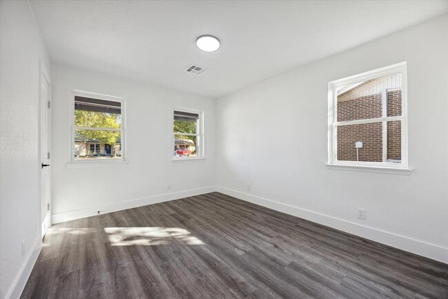 Building Photo - 1505 Conder St
