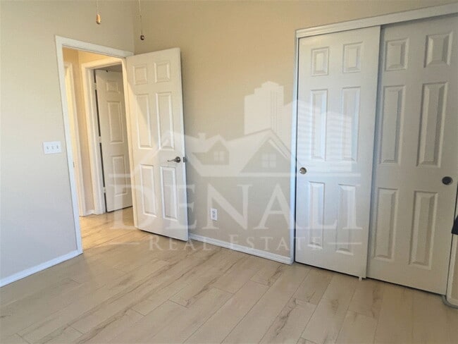 Building Photo - 8372 S Stephanie Ln