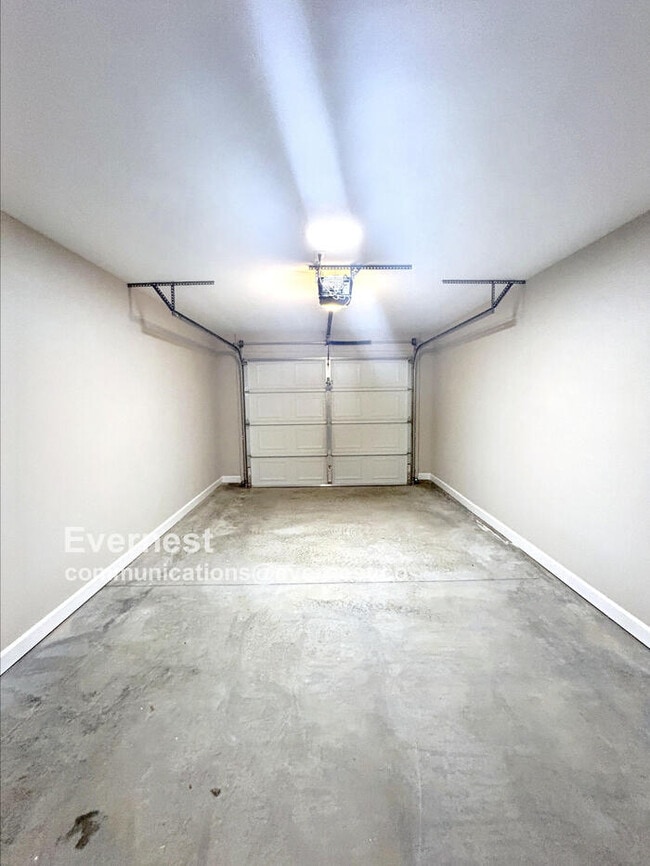 Building Photo - 1653 Reynolds Forest Dr