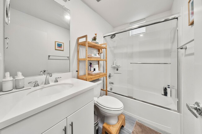 Building Photo - 206 Box Lane-