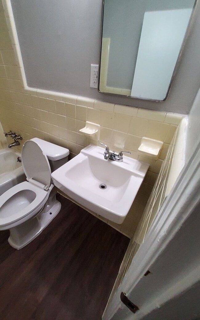 Building Photo - 2970 Hale Ave