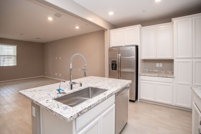 Building Photo - COMING SOON Gorgeous Townhome 3/2 in Santa Rosa Community in Summerlin!