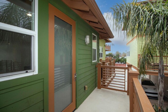 Building Photo - Stunning Coastal Rental in Encinitas!