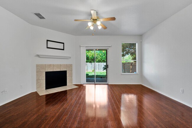 Building Photo - 26803 Sparrow Ridge