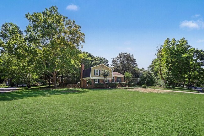 Building Photo - 8301 Nathanael Greene Ln