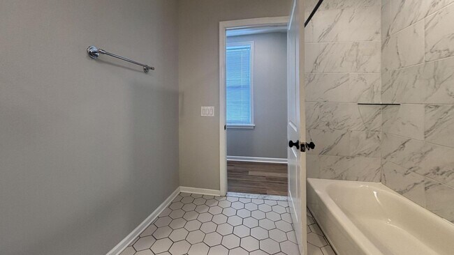 Building Photo - 1937 Cecil B. Moore Ave