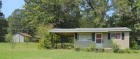 Building Photo - 141 Cartwright Ave