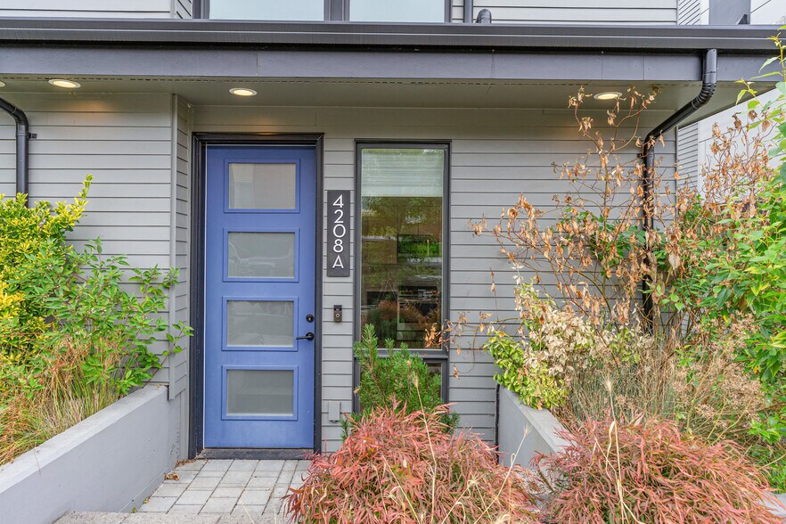 Building Photo - 4208 Evanston Ave N