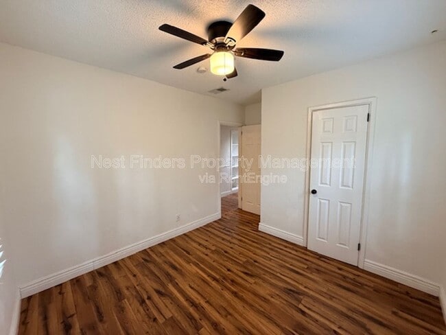 Building Photo - 2855 Ernest St