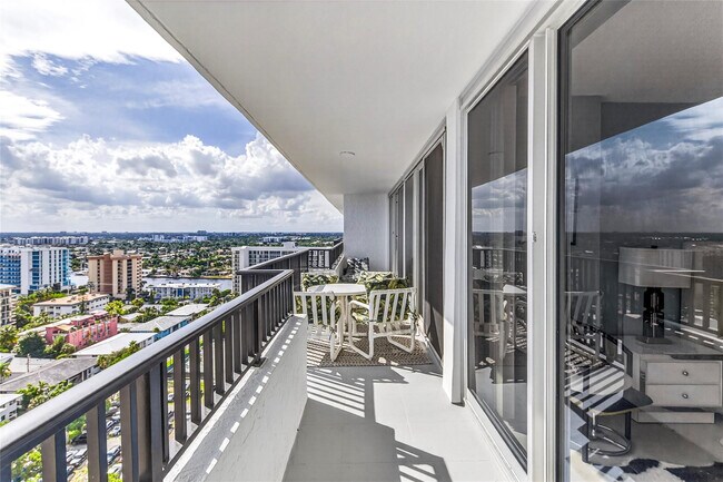 Building Photo - 531 N Ocean Blvd