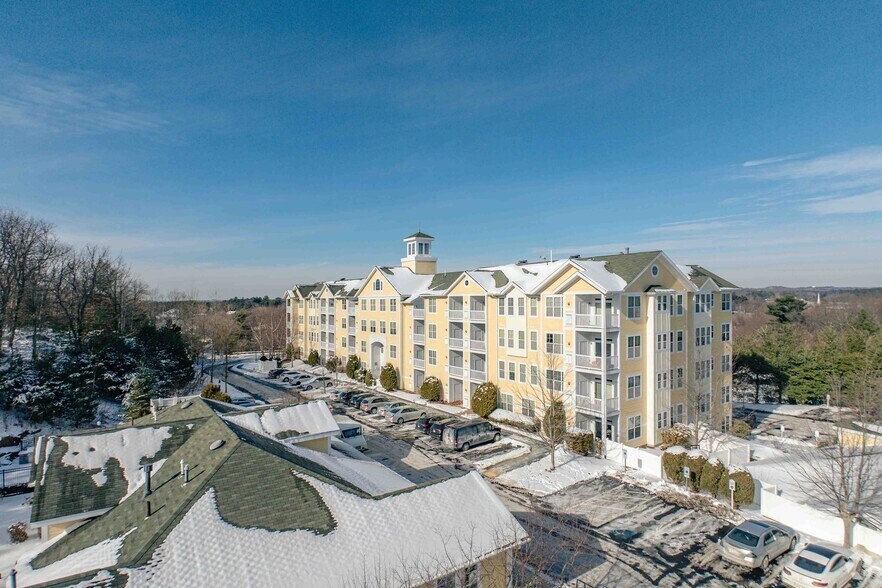 Building Photo - Lynnfield Commons
