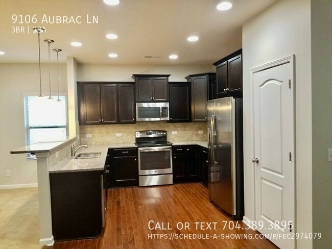 Building Photo - 9106 Aubrac Ln