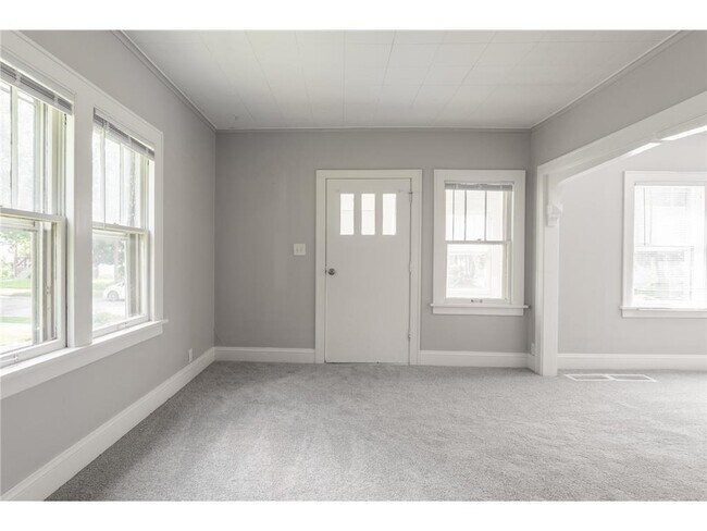 Building Photo - 4020 Emerson Ave N