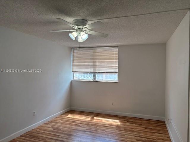 Building Photo - 8893 Fontainebleau Blvd