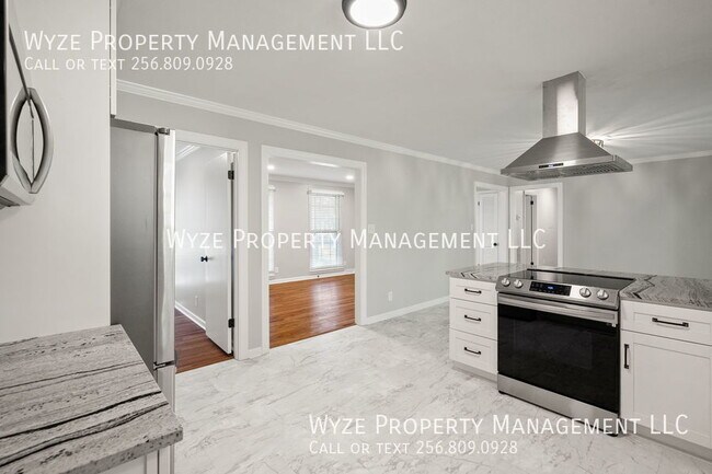 Building Photo - 7607 Quail Dr SW