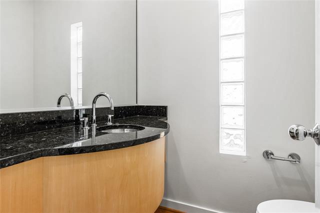 Building Photo - 4022 Travis St