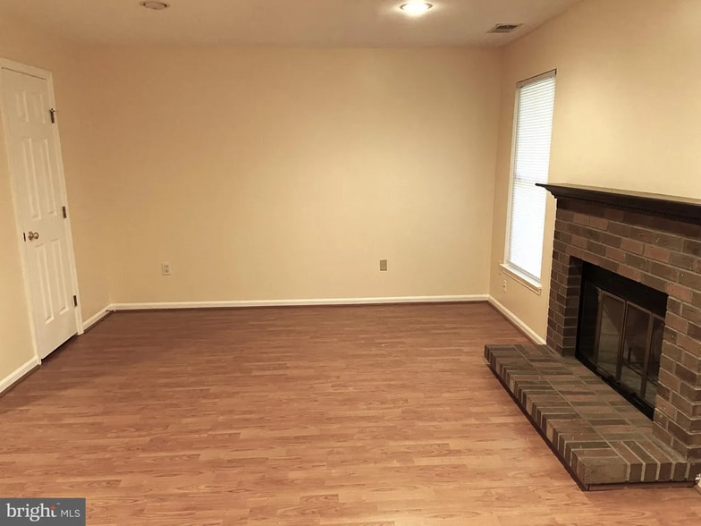 Building Photo - 27 Beacon Hill Way