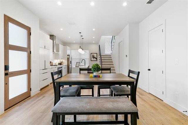 Building Photo - 2513 N Winnetka Ave
