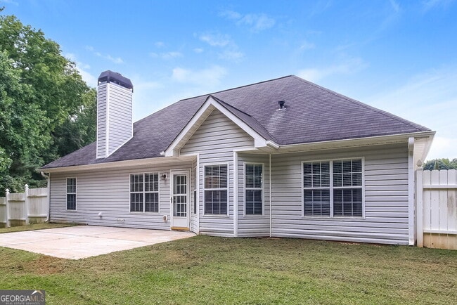 Building Photo - 1303 Vine Cir