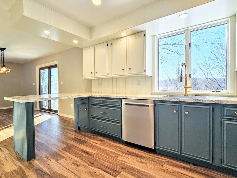 Building Photo - 800 Galen Hall Rd