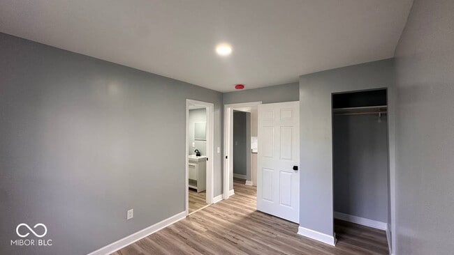 Building Photo - 1107 E Mulberry St