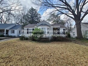 Building Photo - 3 Bed 2 bath home off Central Ave.