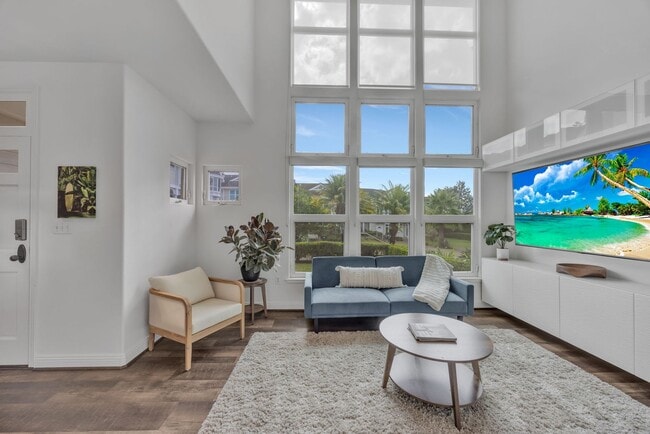 Building Photo - Spacious Upcountry Townhome with Ocean Vie...