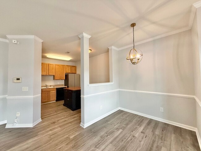 Building Photo - **OFFERING REFUNDABLE APPLICATION FEES** Charming 3BD, 2.5BA Raleigh Townhome Near Interstates an...