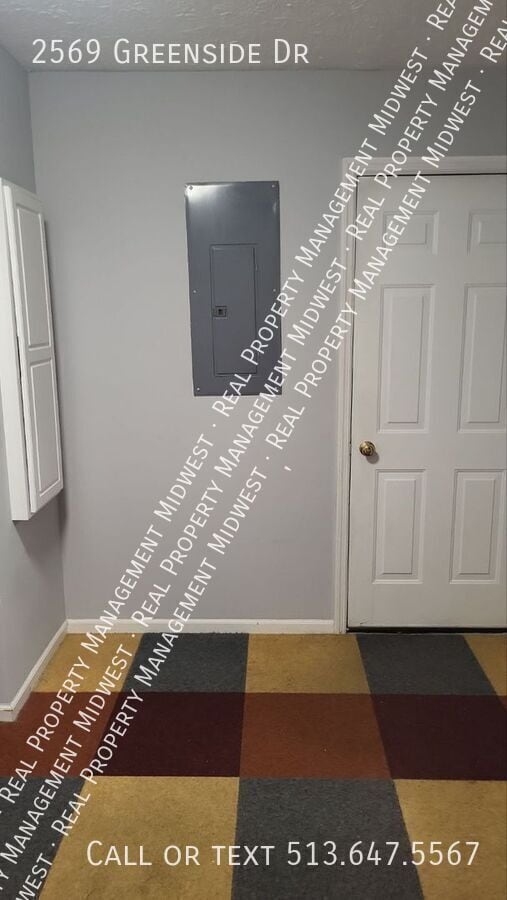 Building Photo - 2569 Greenside Dr