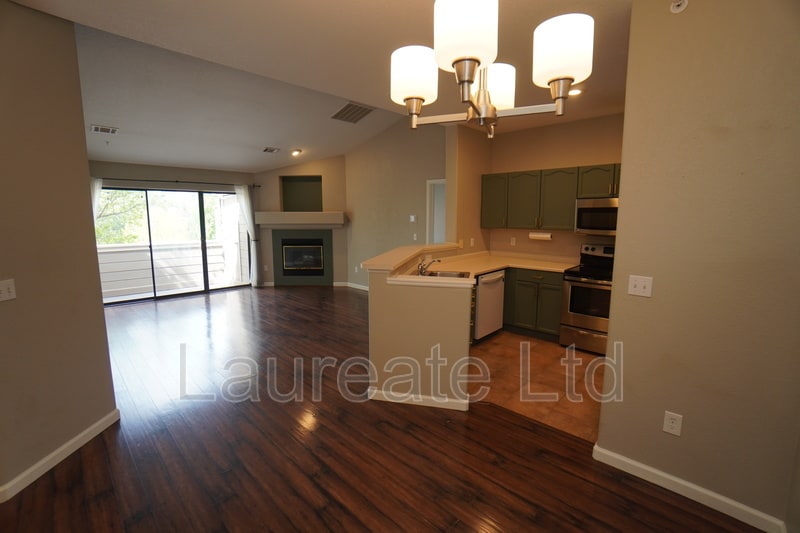 Building Photo - 7474 S Alkire St