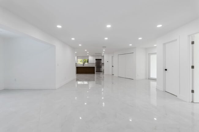 Building Photo - 3699 Liberty Square