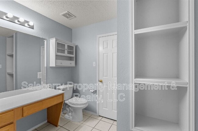 Building Photo - 4717 Barnhill Ln