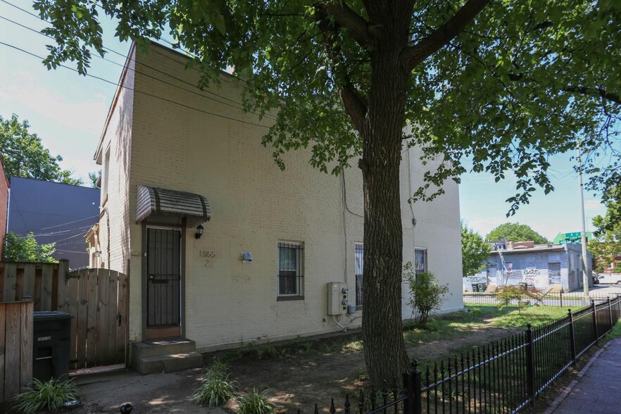 Building Photo - 1555 4th St NW