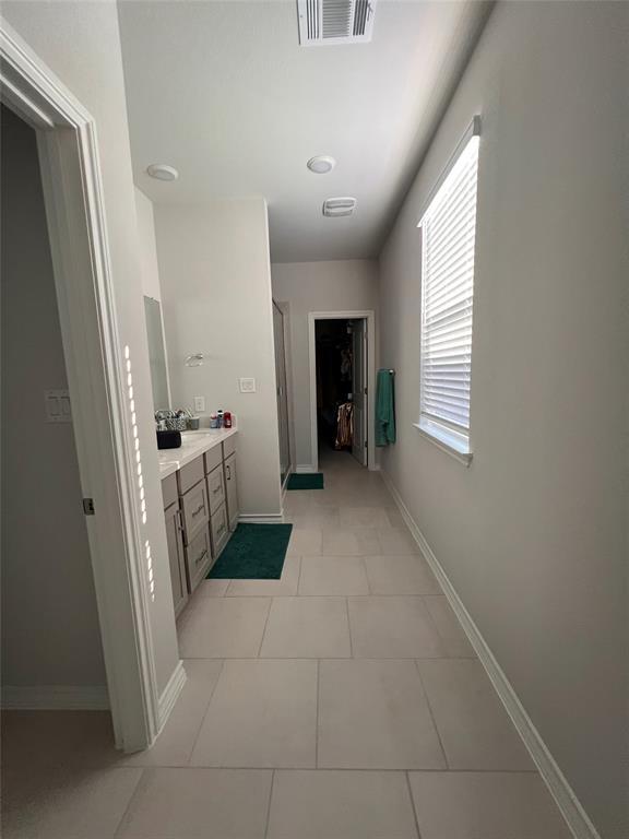 Building Photo - 1610 Purple Martin Dr