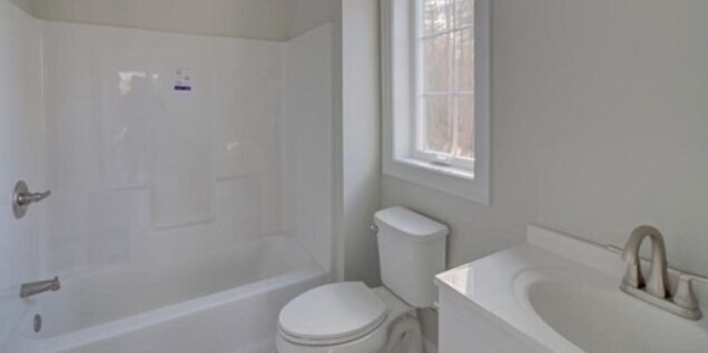 Building Photo - 89 W Main St