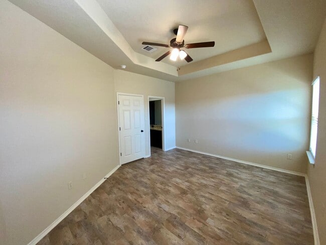 Building Photo - 114 Stacy Ln