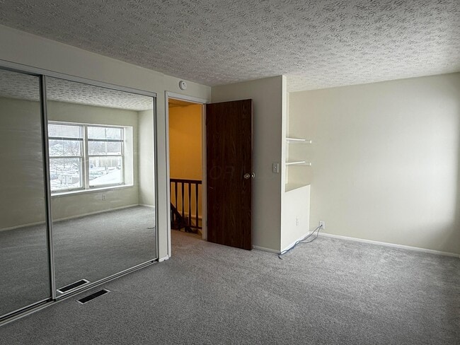 Building Photo - 6706 Manring Ct