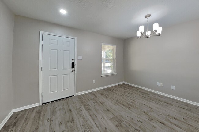 Building Photo - 3431 W Rainmill Dr