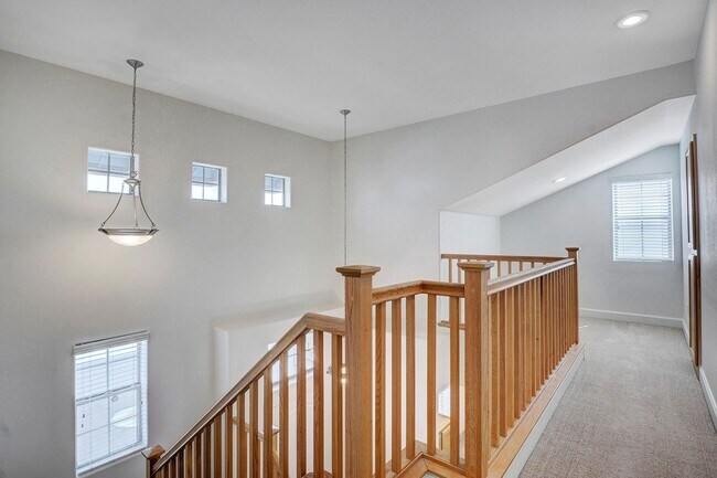 Building Photo - BEAUTIFUL 2 Story, 3 Bedroom Home in GATED...