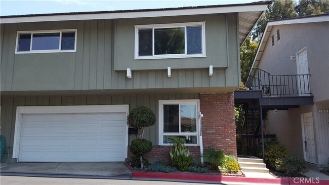 Building Photo - 16862 Coach Ln