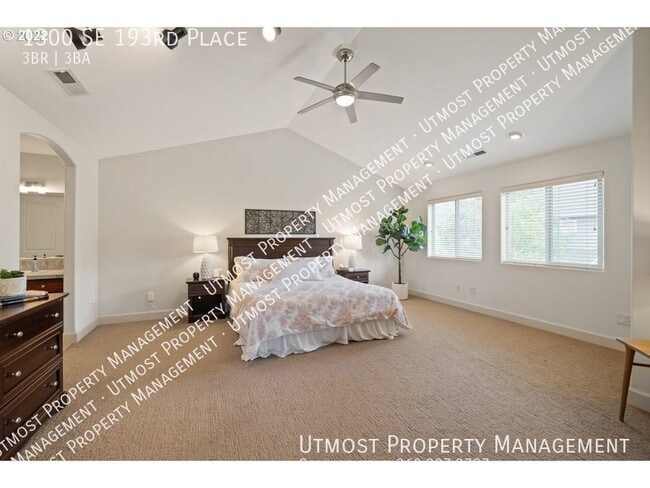 Building Photo - Beautiful Camas 3bd in Perfect Location