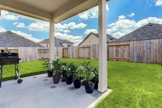 Building Photo - 1607 City Pass Ln