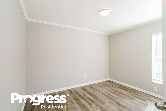 Building Photo - 9837 Violet Dr