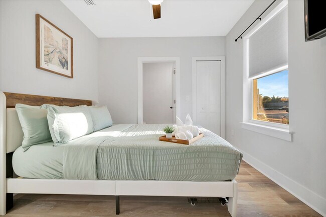 Building Photo - 4120 W North A St